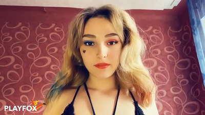 Magiški virtualios realybės akiniai suteikė man sekso su Harley Quinn